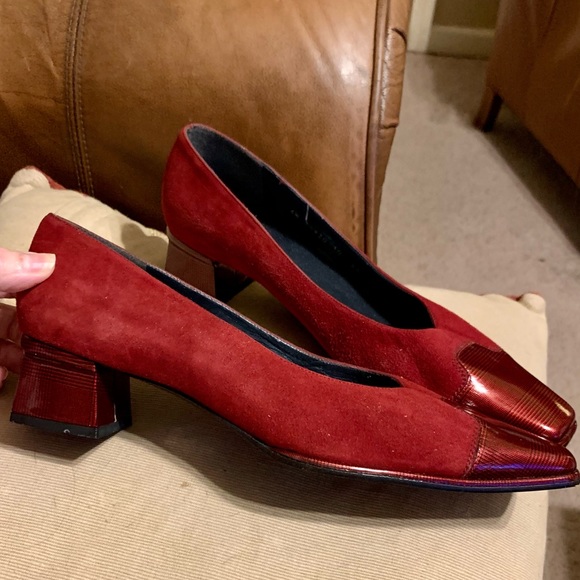 Stuart Weitzman Shoes - Sz 10 Stuart Weitzman Amazing Cranberry Red Cap Toe Pumps